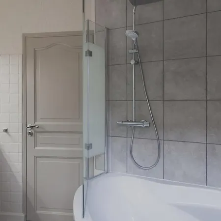 Villa Villa De 4 Chambres A Grimaud Avec Piscine Privee Jardin Clos Et Wifi